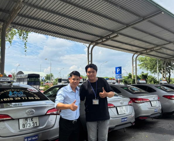 PHÚC SƠN DẠY LÁI XE