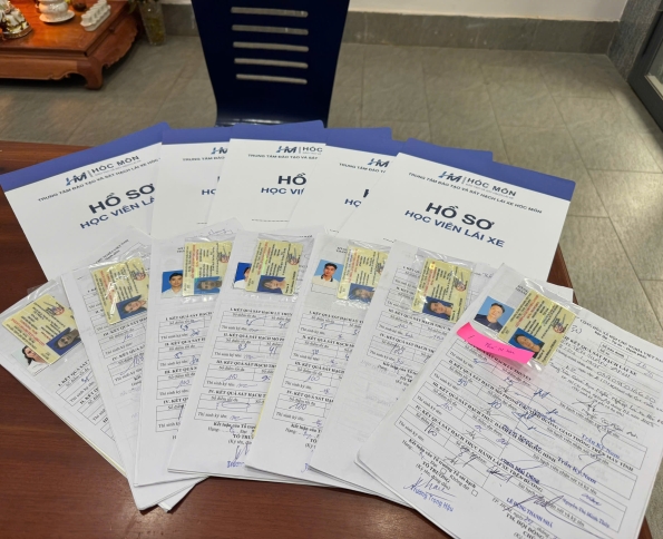 PHÚC SƠN DẠY LÁI XE